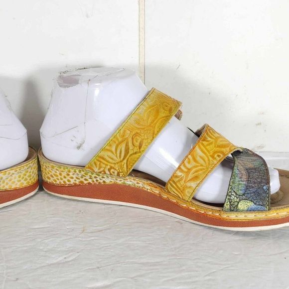 Spring Step Women's Ciro 39 US8-8,5 Leather Yellow Floral strappy Wedge sandals - Picture 8 of 13